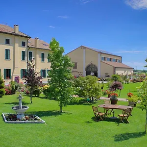 Millefiori La Corte Delle Rose Alloggio per agriturismo Rovigo